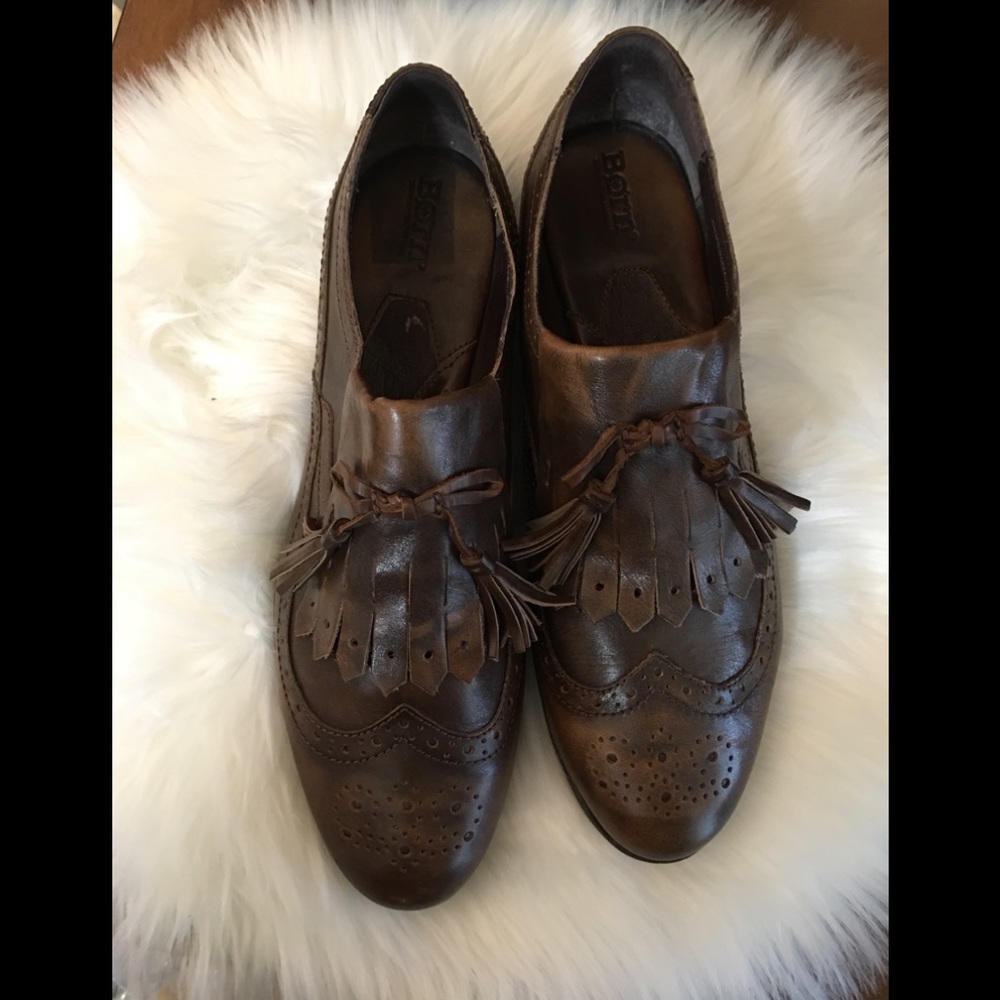 Born wingtip shoes brown sz. 11